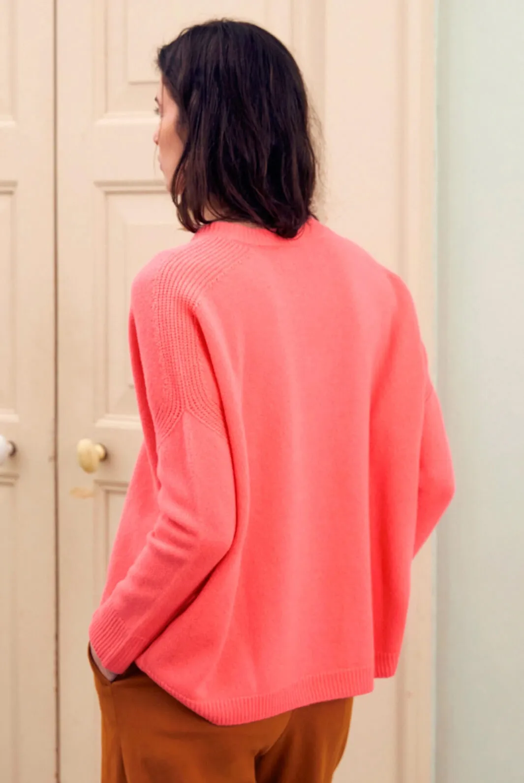 ARIEL KNITWEAR