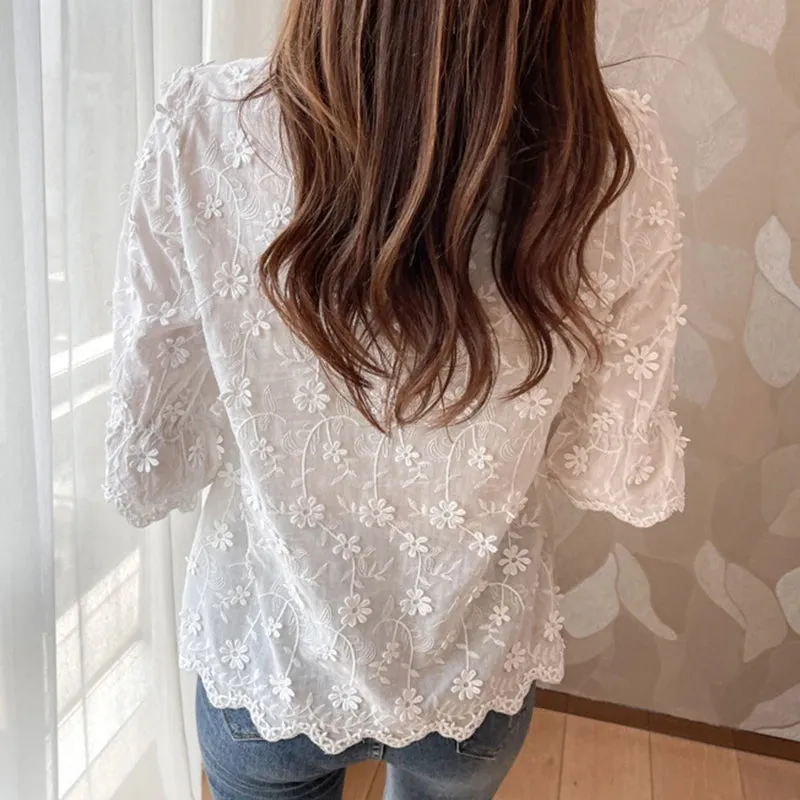 Bonnyshow Summer Tops Lace Blouses Women Embroidery Floral Cotton White Shirt Fashion Casual Short Sleeve Women's Shirts Blusas 9638