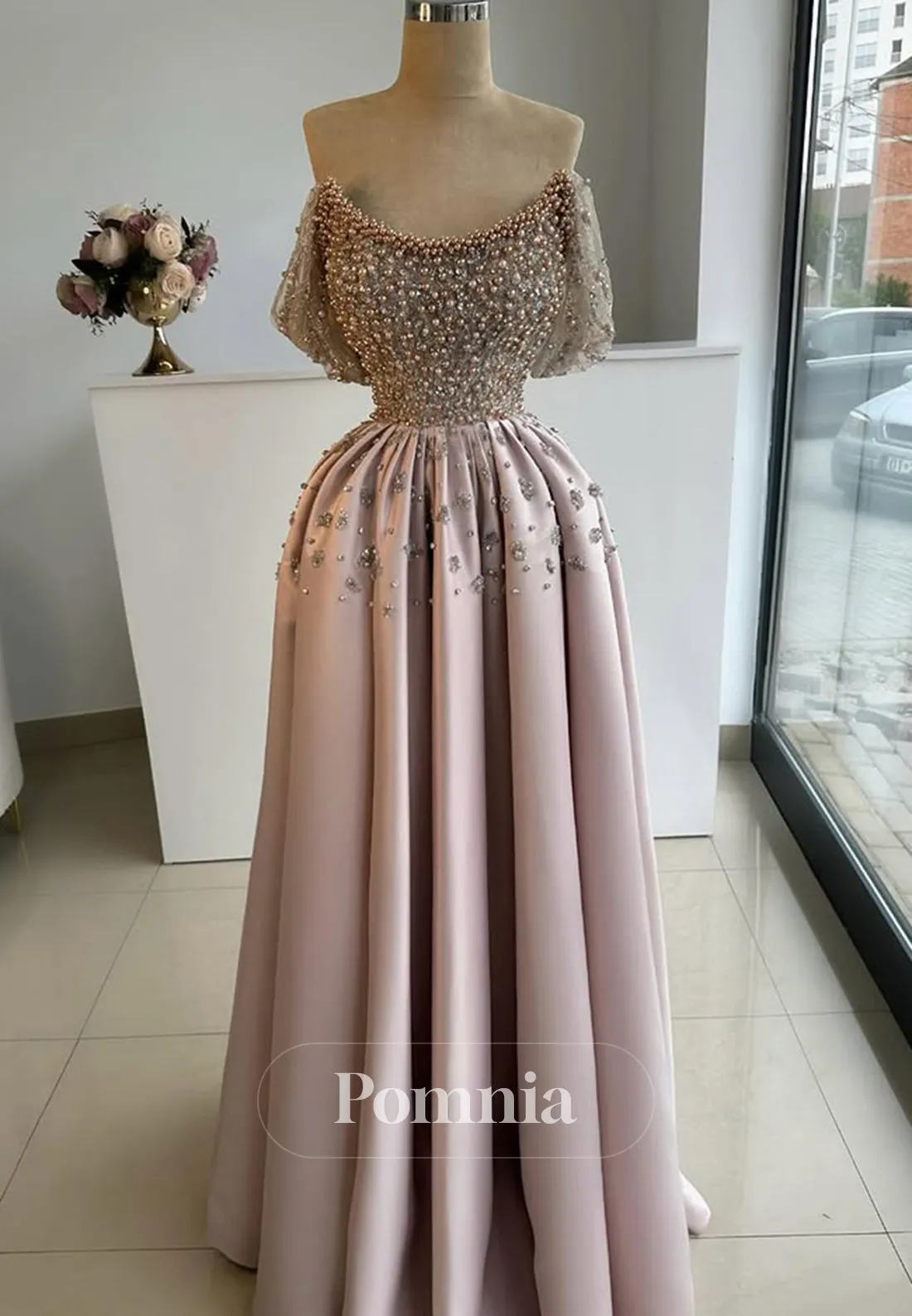 Elegant Sleeveless Scoop Prom Dress with Pearls Empire-Waist Evening Party Dress