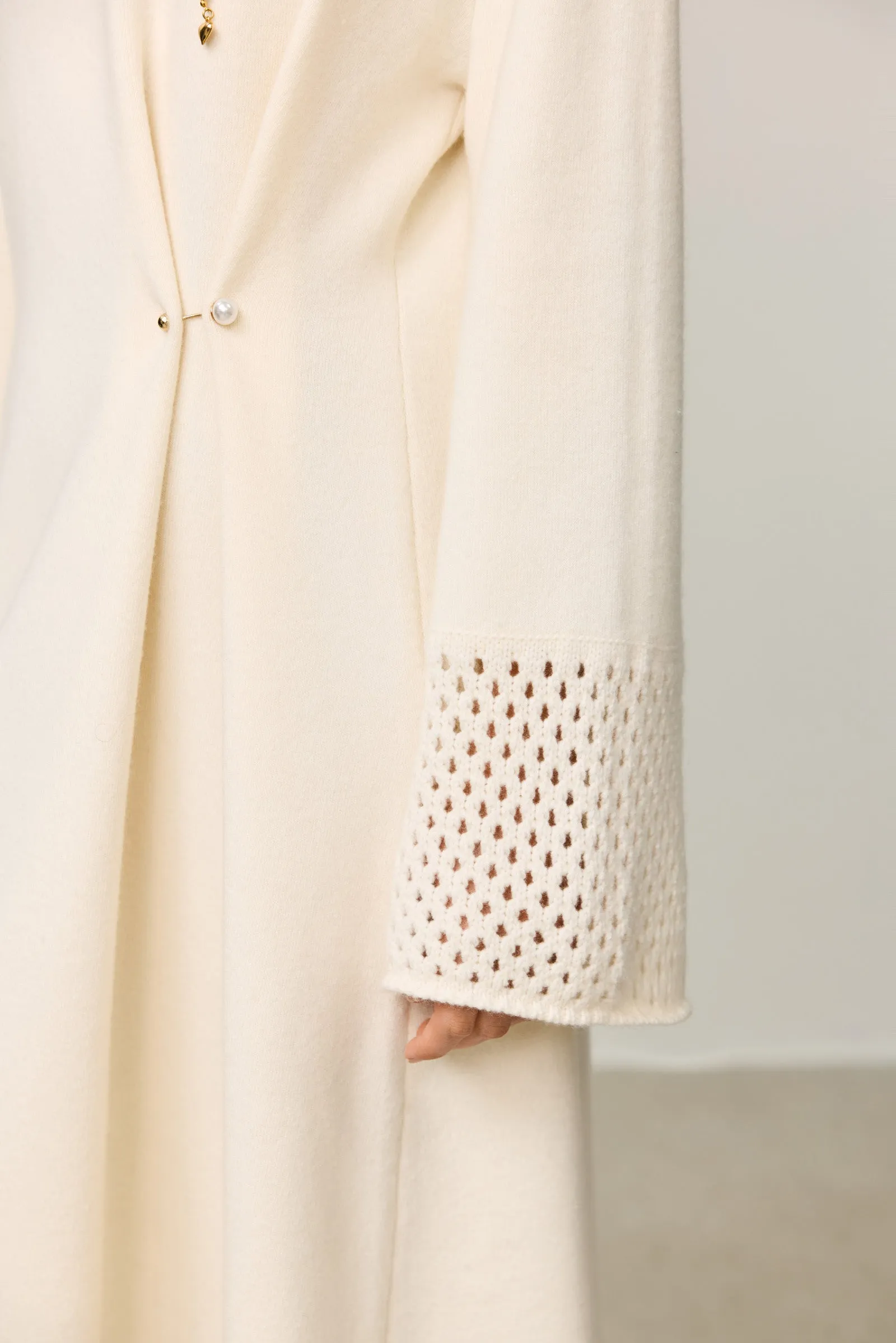 LILY Elegant Waist-Cinching White Dress